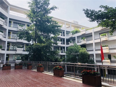 深圳市富源英美学校